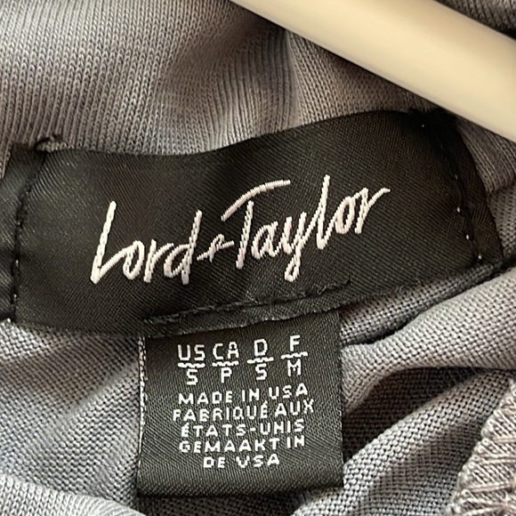 Lord & Taylor turtleneck gray pull over top blouse size small - Picture 6 of 9